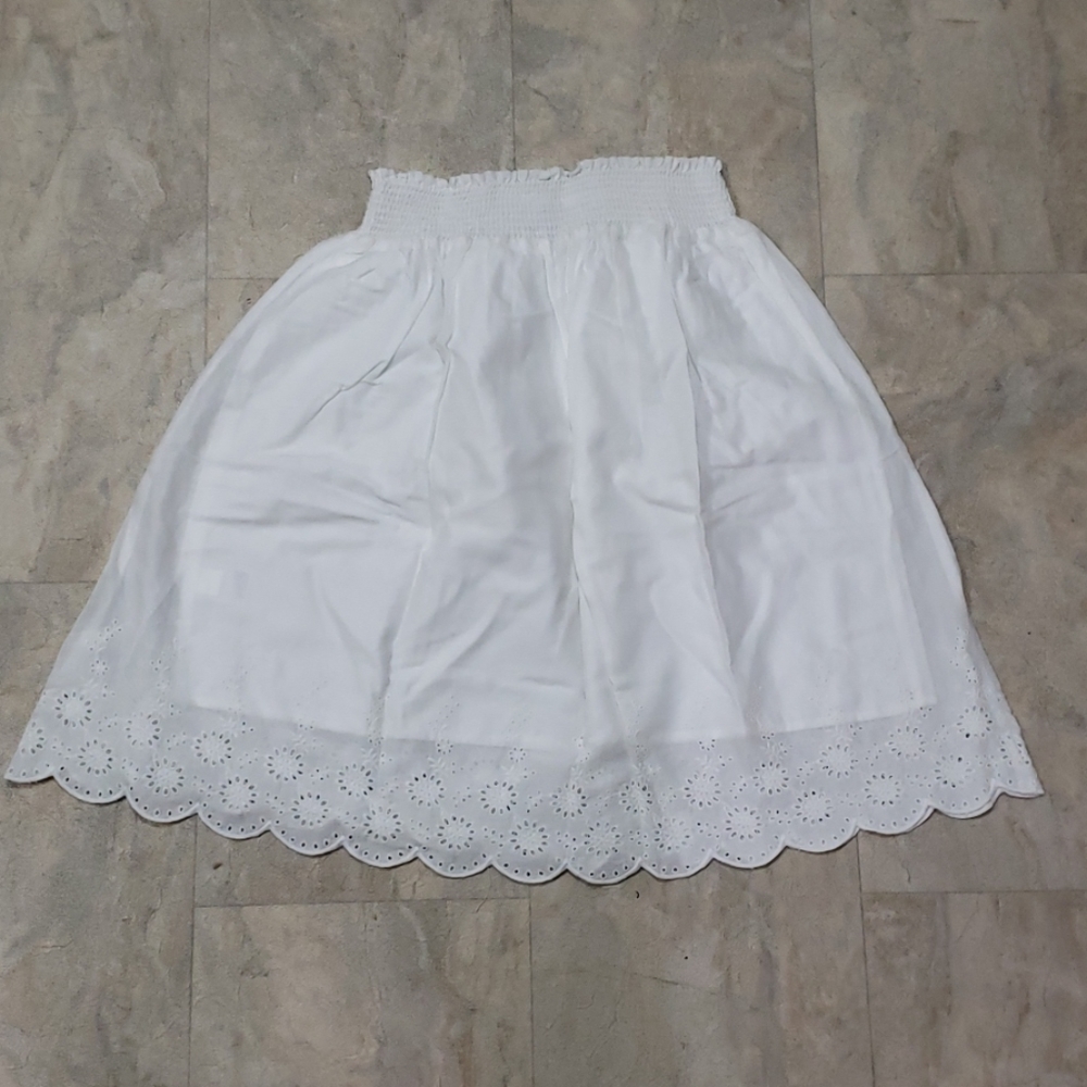 Lovely White Cotton Skirt